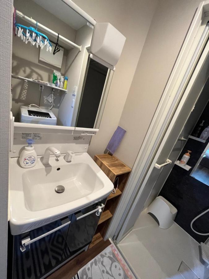 Bara 苑 目黒: Tranquil Luxury Near Hanami Spots Apartment Tokyo